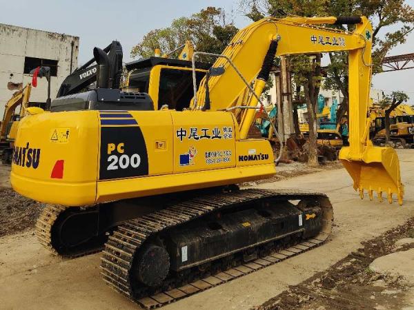 Machine hydraulique japonaise utilisée pour les excavatrices Komatsu PC200-8