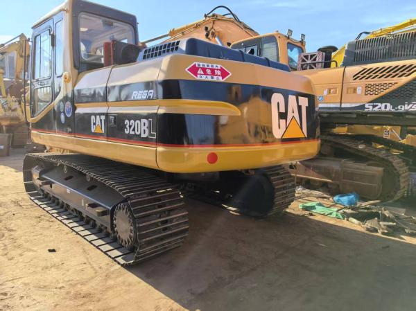 Exportation en provenance de Chine d'une excavatrice Caterpillar CAT 320BL utilisée de 19,4 t et 95 kW
