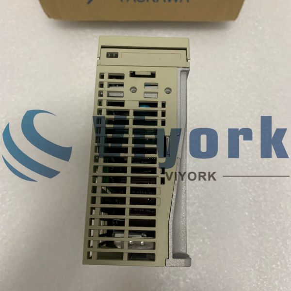 Yaskawa SGDM-04AC-SD2 SERVO DRIVE SIGMA II SERIES 2.1 AMP 200 WATT NEW