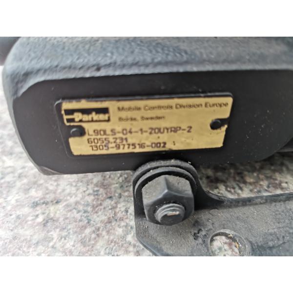 Black Parker Hydraulic Directional Control Valve