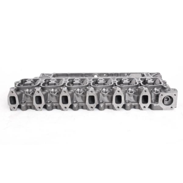 6D102 Cylinder Head for Construction Machinery Diesel Engine Spare Parts at Machinery Repair Shops