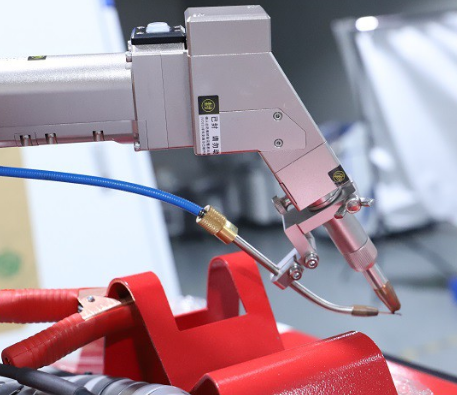 IPG Handheld Lightweld 1500 Laser Welder 1000W 2000W For Stainless Steel