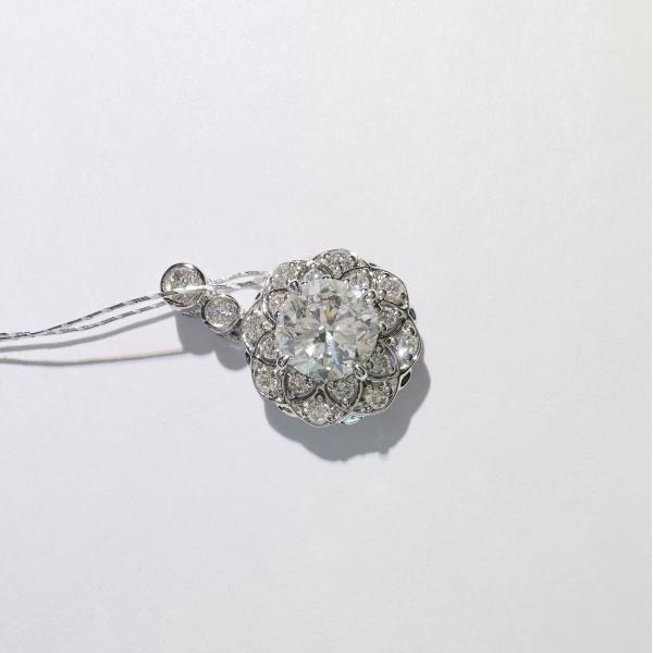 Handmade Luxury 18k Gold Diamond Cluster Pendant Customized Fashion Jewelry Necklace for Women's Anniversary Wedding Banquet