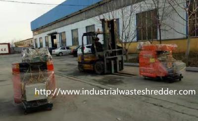 Waste Quilts / Plastic Film Shredder Energy Saving For Soft Type Material