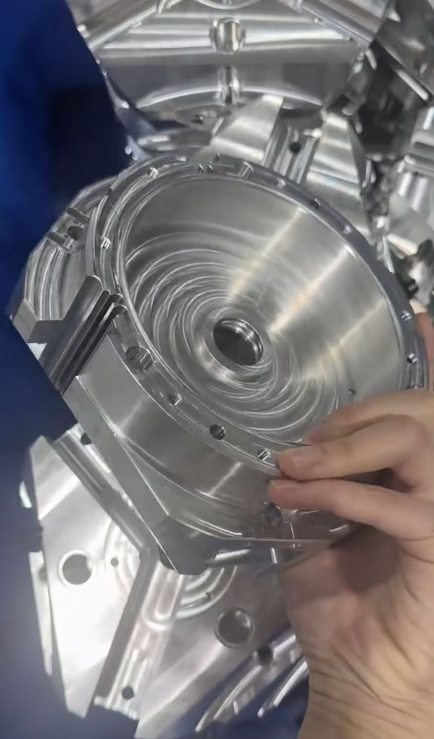 CNC precision machining of parts