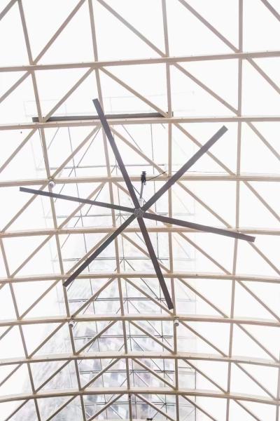 Electric 220v KC23 Industrial Large-Capacity Fan with 360-Degree Rotary Rod Seat