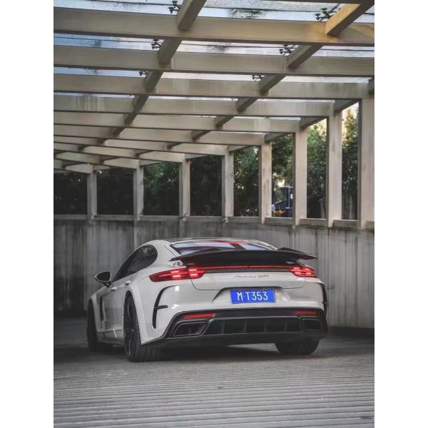Kit de cuerpo de fibra de carbono de alta calidad para Porsche Paramela 971