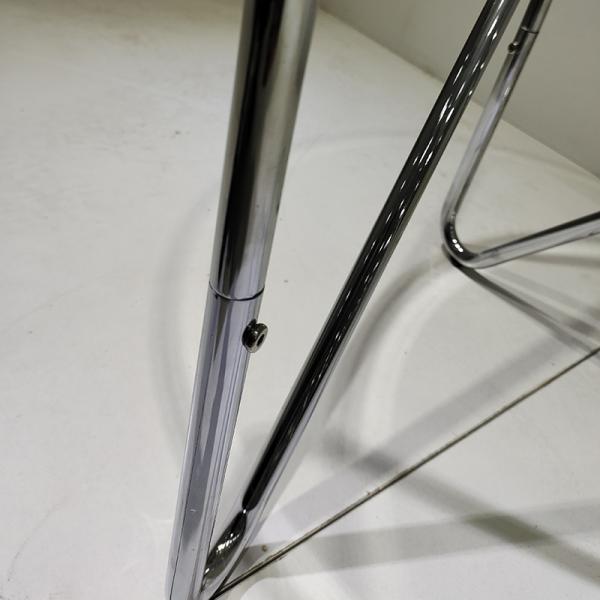 Современный простой 66 * 66 * 55cm закаленный стеклянный журнальный стол износоустойчивый