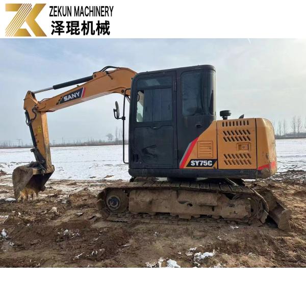 7.5ton SANY 75C Excavator Usado com outro cilindro hidráulico e em 2015