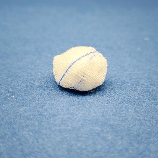 Gauze Swabs Gauze Balls Sterilization 40s 15X17 Diameter 4 cm