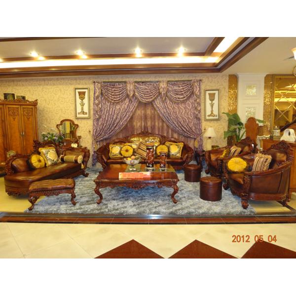 Antique Frame Chesterfield Carved Wood And Leather Sofa Set