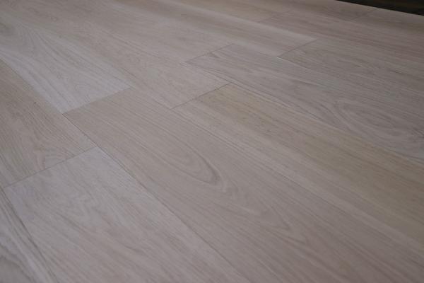 AB Grade European Oak Engineered Flooring 1900x190x14/3MM Unfinished