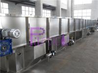 Industria de las bebidas de enfriamiento del sistema del esterilizador del jugo de la empaquetadora de la botella de la bebida del relleno en caliente