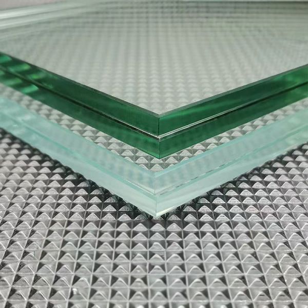 Elegant Mild Physique Laminated Glass Panel Shower Partition System
