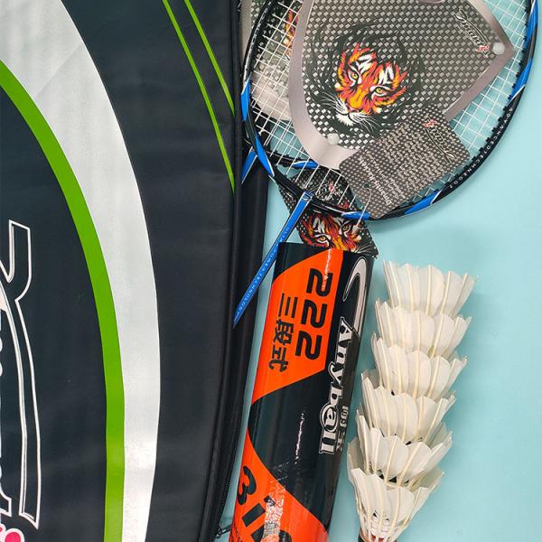 Pu Grip Badminton Racket Set Carbon Fibre Badminton Racquets With 6pcs Shuttlecork