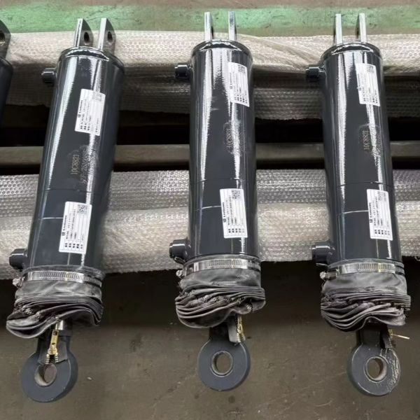 Double Acting Hydraulic Cylinder With Hard Chrome Plated Steel Rods Rod Eyes On Both Ends