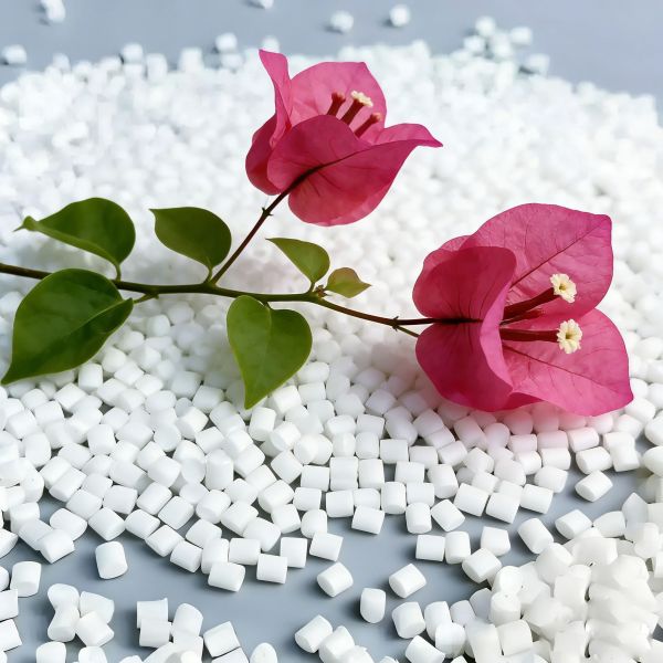 CZ318 Jade Injection PET Plastic Granules for Cosmetic Bottles