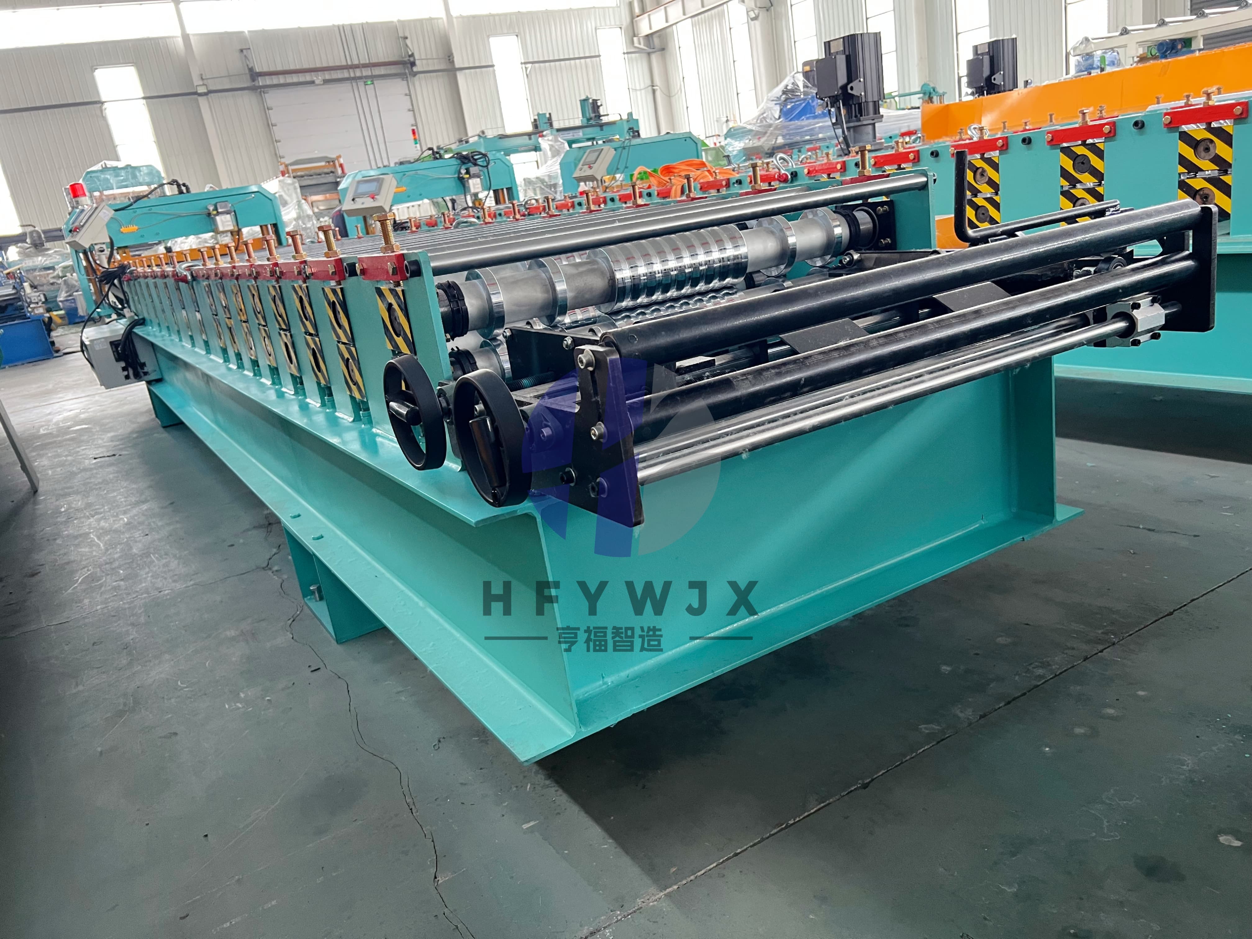 High Precision Corrugated Roof Panel Production Line with PLC Touch Screen Control and Servo Flying Cut