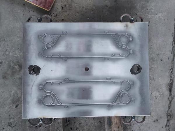Multi Cavity Plate Heat Exchanger Gasket Mould Cr12MoV Cr12 P20 ASTM 1045 45# ASTM 5140 40Cr