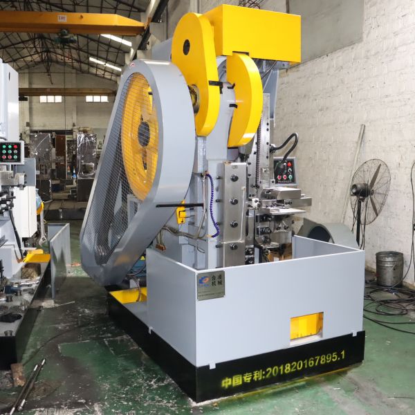 High Efficiency Low Consumption Hydraulic Straightener Cutter Automatic Thread Rolling Machine For Fastener