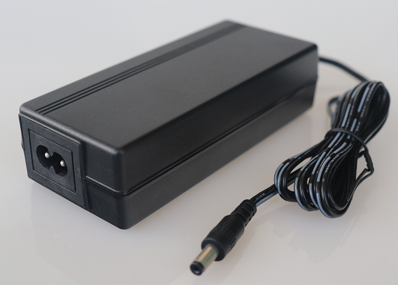 переходник IEC61558 силы 24v 3a аттестованный для оборудования чистки окна