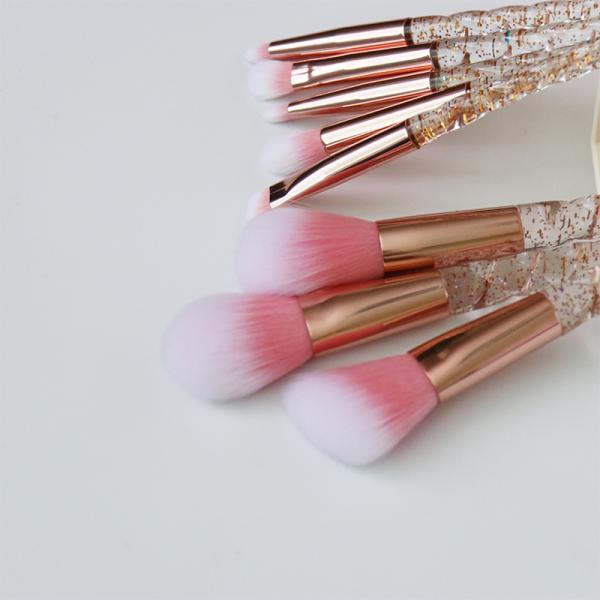 Супер мягкие щетки 8pcs используемые для ручки яркого блеска макияжа глаза волос привлекательной пластиковой синтетических