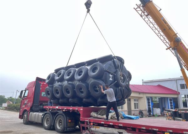 Marine Foam Filled Fender To Protect Boat And Dock
