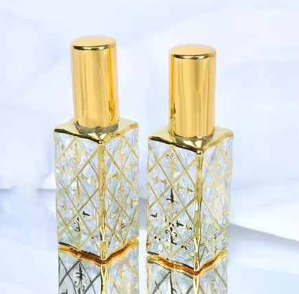 Стеклянная бутылка с духими напитками 12 мл.