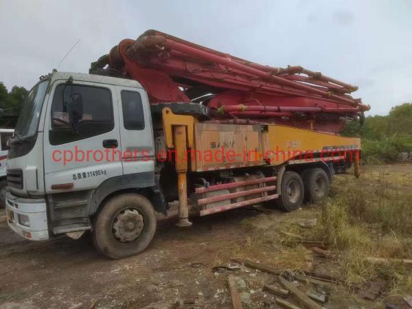 SY5313THB Camion de mélange prêt monté sur une pompe à béton de 48 mètres avec une structure de type cylindre