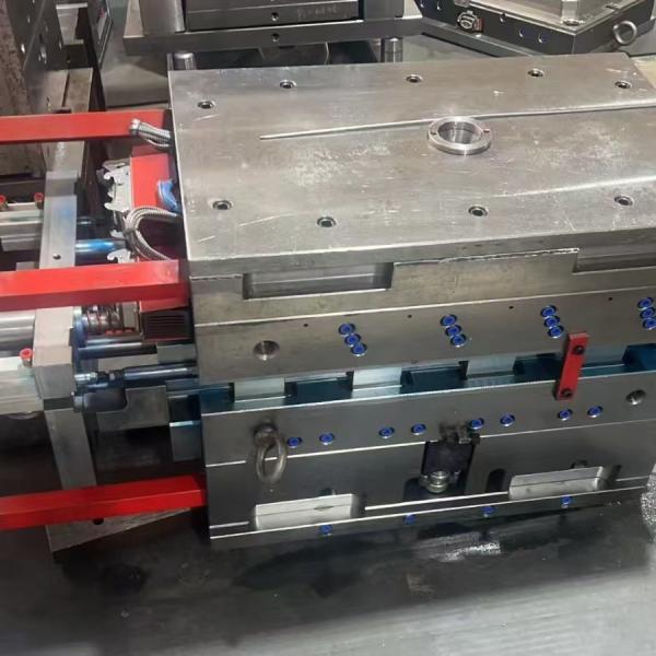 High Quality Cap Injection Mold Hot Selling Moulds