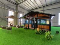 Modern Prefab Folding House with 50mm Floor Thickness and PVC Sliding Window