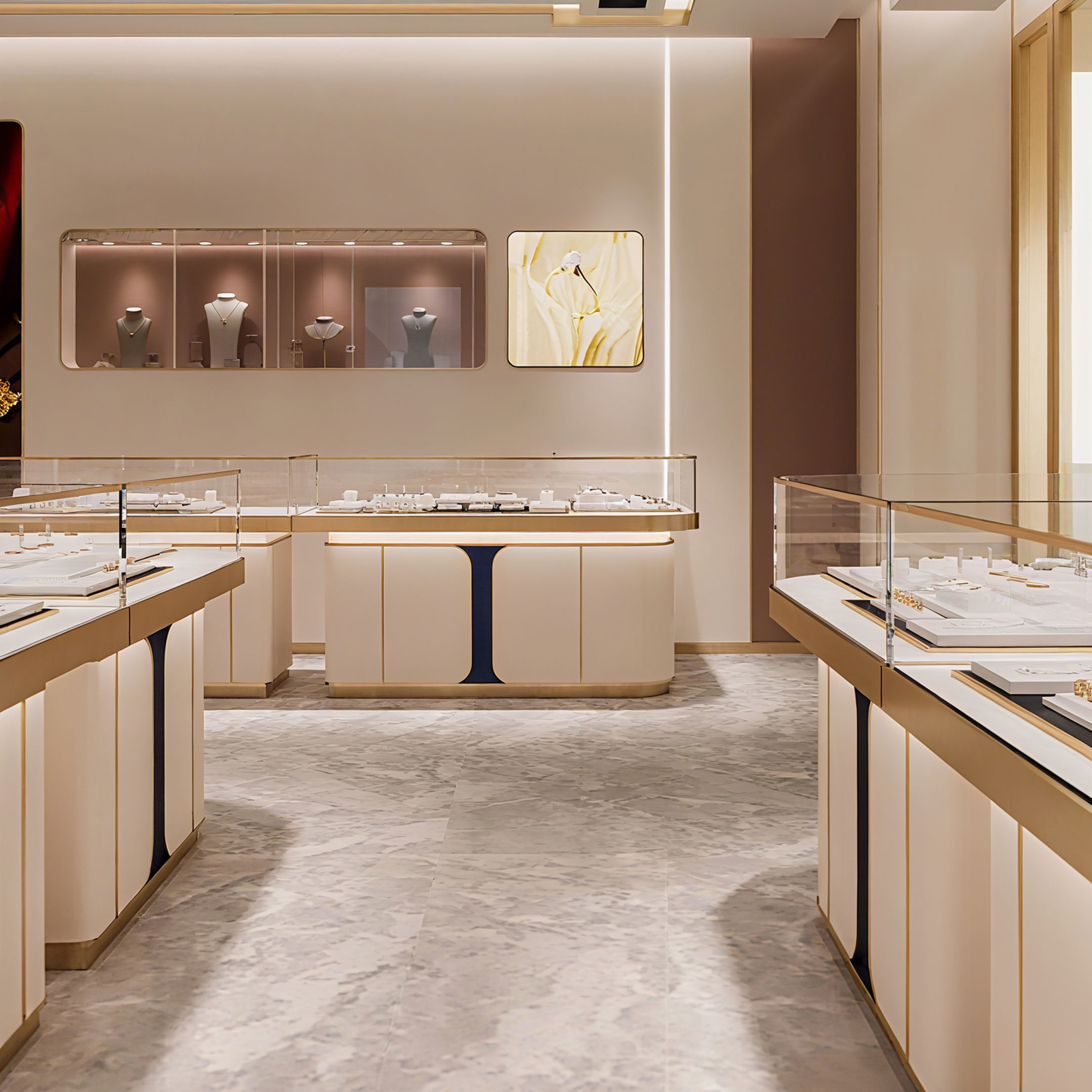 High-End Solid Wood Jewelry Showcase with Tempered Glass Shelves and Customizable Design