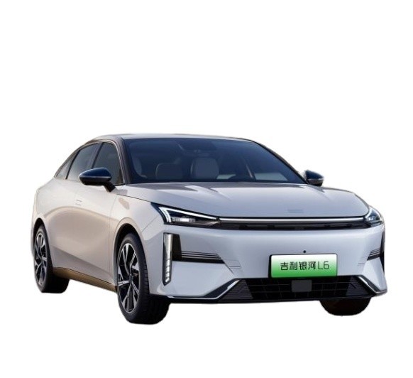 Geely L6 Embracing Cockpit and Galaxy Colorful White for 5 Seats Energy Vehicle Model