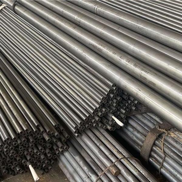 ASTM A179 Carbon Steel Tube American Standard Seamless Pipe Thick Wall Pipe Cut Length Customized