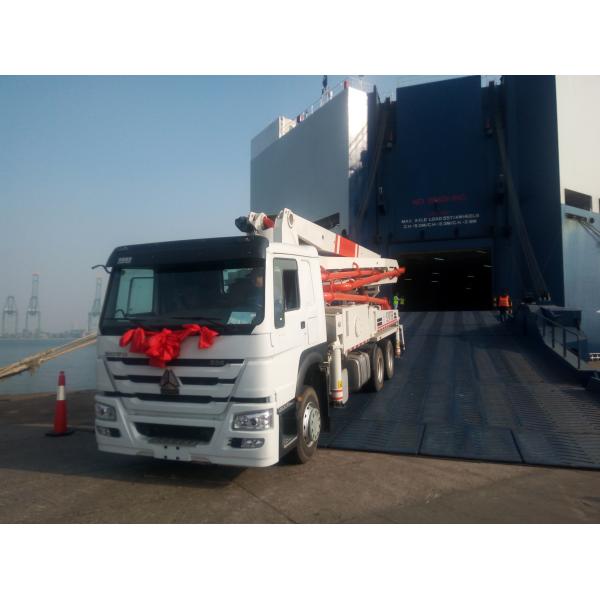 White Concrete Mixing Equipment  Sinotruk 6M3 Mixer Tank Truck 6x4 White Color With Italy Pto