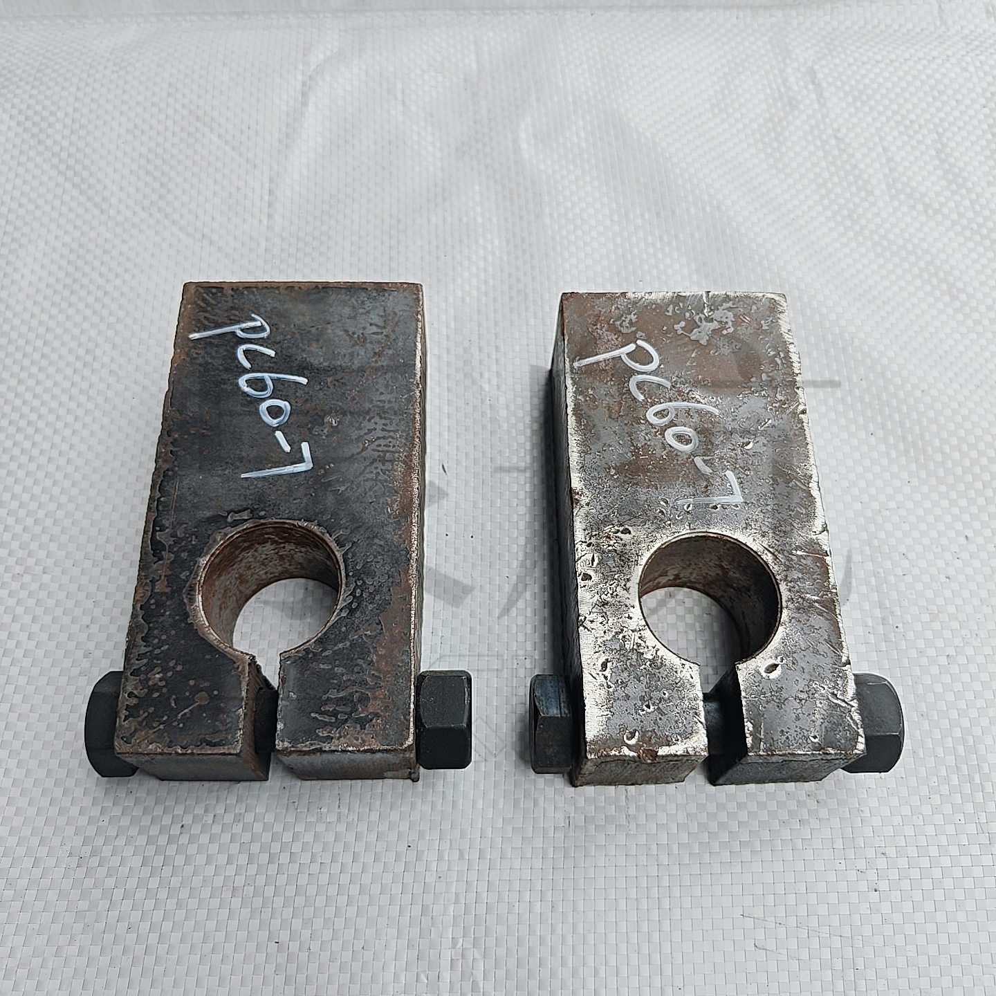 High Top Roller Seat 20Y-53-11470 For Komatsu Excavator PC200-7 Undercarriage Parts