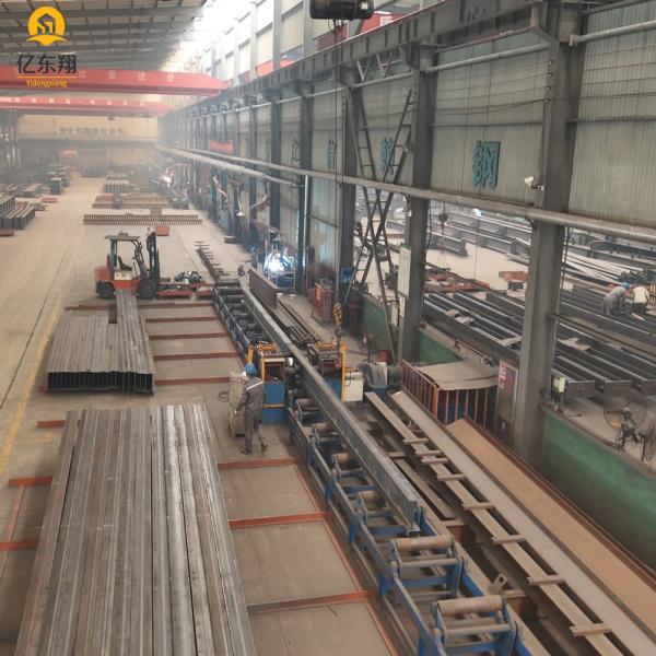 Usine de structure en acier personnalisable avec gouttière en PVC