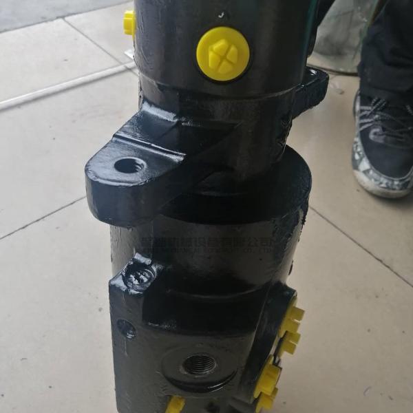 YT55V00009F1 Excavator Hydraulic Parts Swing Joint For SK75-8