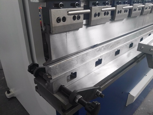 точность Toolings тормоза прессы 125ton американская вверх по пробивать & дно умирают в этапе 415