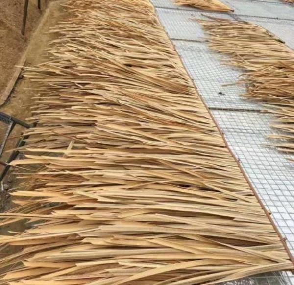 Componente de material de PVC cinza Simulação de telhado de palha Telha de plástico para telhado de jardim