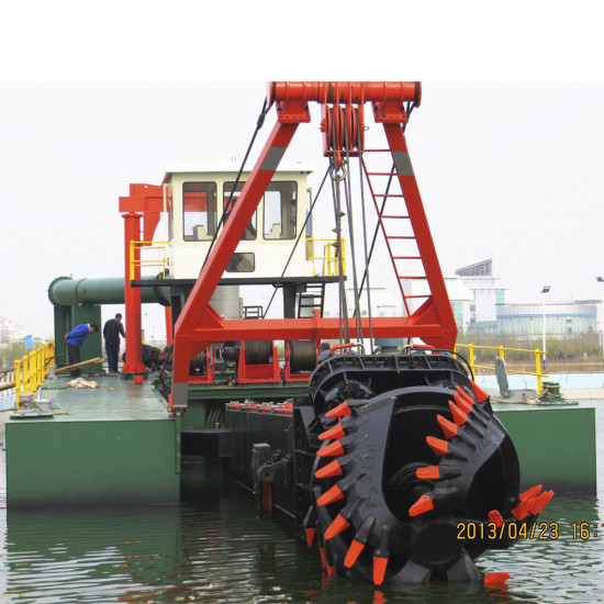 Diesel Engine Powered Sand Dredging Equipment For Inland Waterways
