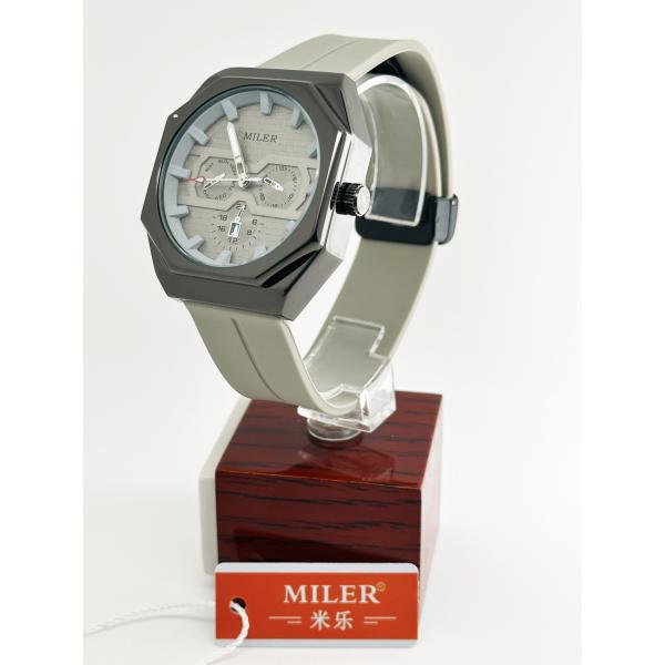 Casual Men's quartz Watches Minimalist Stick Needle Scale Three Eye Six Needle Waterproof men's quartz Watch