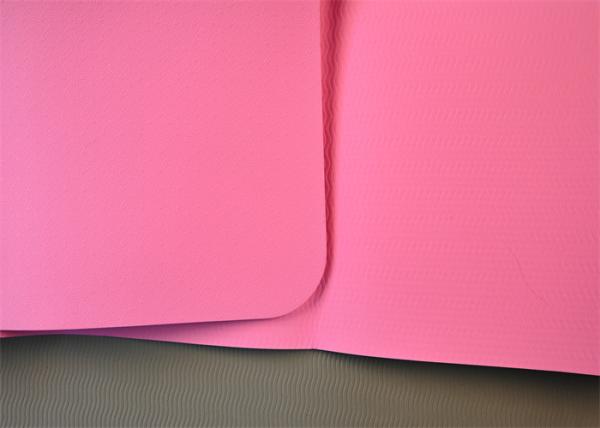 Convenient Folding Yoga Mat: Your Travel-Friendly Fitness Companion