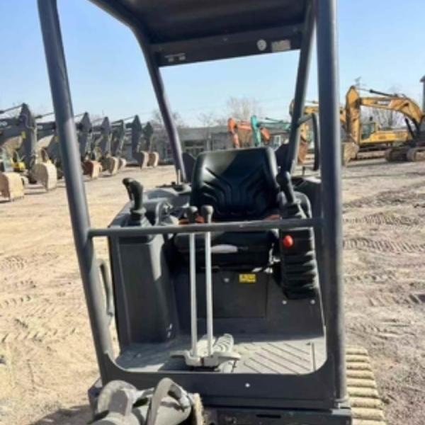 2020  EC18D Mini Used Excavator 920 Hours France Origin With Breaker Bucket