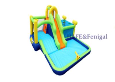 Parque aquático inflável divertimento em casa