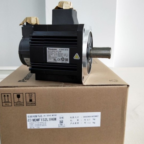 Panasonic MINAS A6 MHMF152L1G6M Servo Motor 1.5kW 200V AC High Inertia with 23-bit Encoder and IP67 Rating