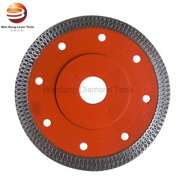 125mm Hot Pressed Sintered Continuous Turbo Diamond Cutting Disks With Flange