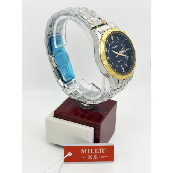 Miler Luxury Men Кварцевые часы Водостойкие Дата Неделя Светящиеся наручные часы Нержавеющая сталь Мужские часы