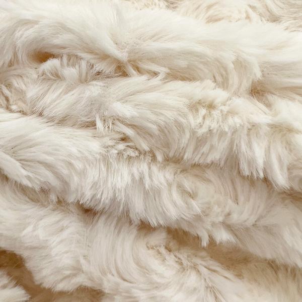 2023 Hot Lace Rose Rabbit Plush Four-Piece Set Comforter Set with Solid Pattern Type