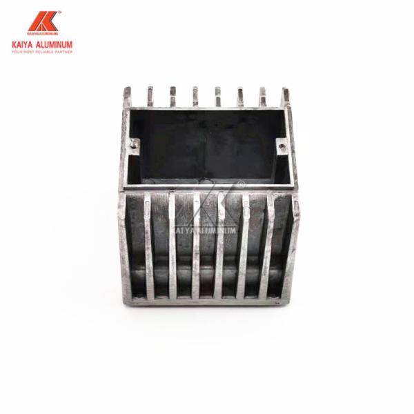 le moulage mécanique sous pression mené par 0.8mm de lumière partie le logement de revêtement de moulage mécanique sous pression d'aluminium de PVDF